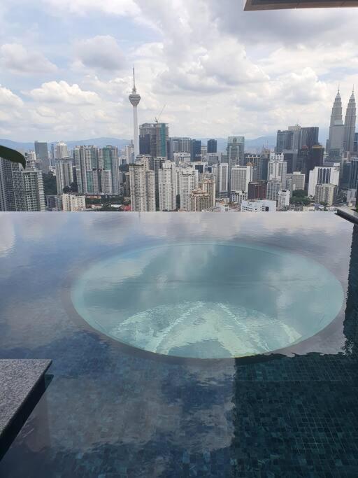 Ferienwohnung Infinity Pool/ Lucentia Bbcc, Near Lalaport, Pnb118, Klcc Kuala Lumpur Exterior foto